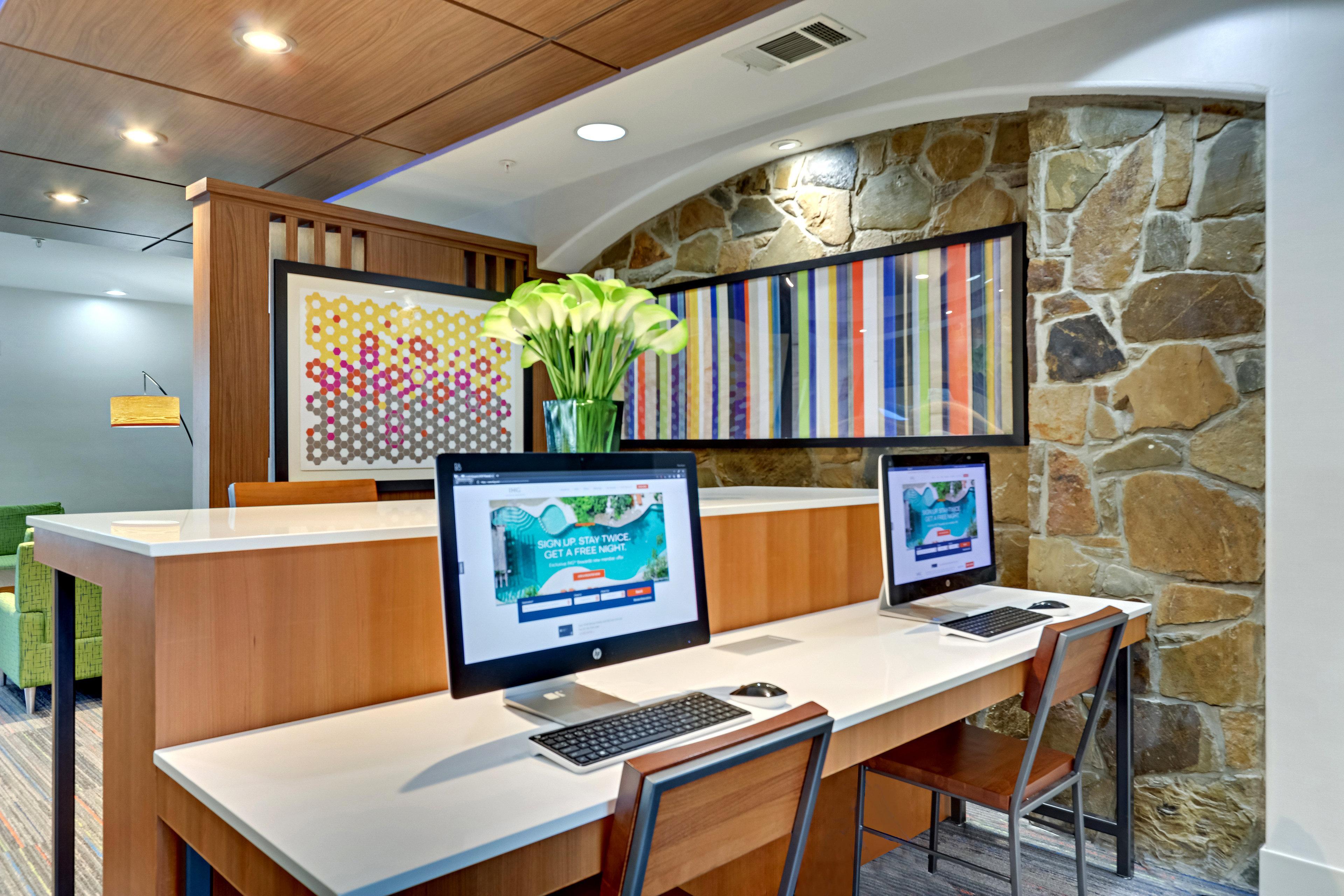 Holiday Inn Express Hotel And Suites Weatherford By Ihg Exterior foto